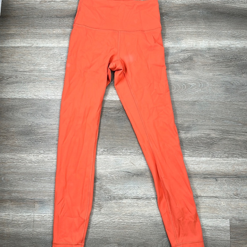 Lululemon wonder under